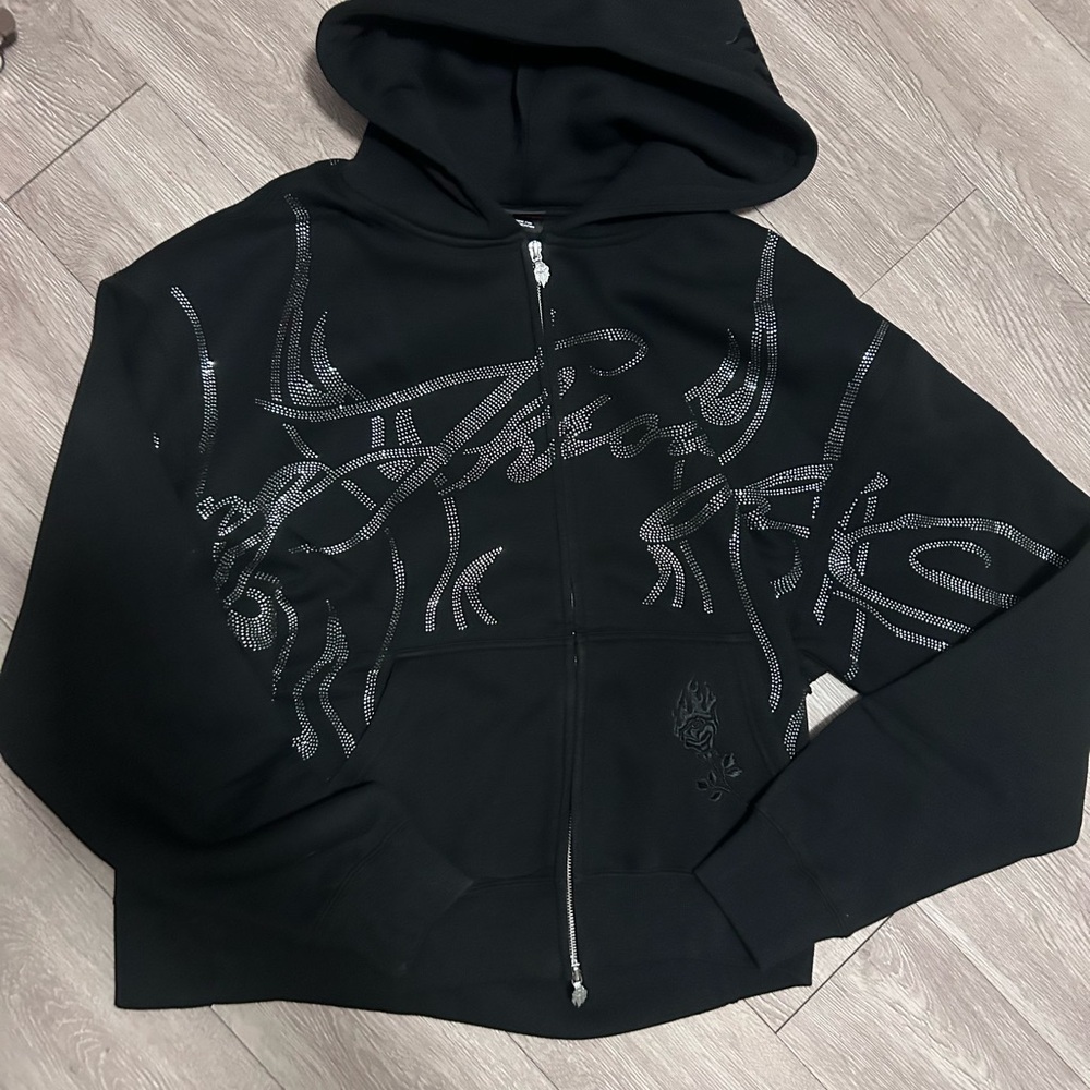 Black Zip-Up Hooded Sweater with Silver Graphic